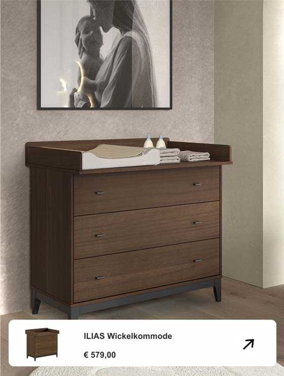 Wickelkommode in Walnussfarben mit 3 großen Schubladen bei Dannenfelser in Hamburg
